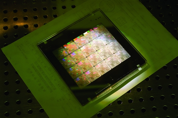 AMD、Intel注意了 俄罗斯国产处理器能跑X86游戏了