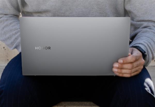 发布15天实时销量排名第一  荣耀MagicBook Pro成今夏最火笔记本
