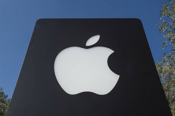 苹果淡定：iPhone暂时不会被美国额外加征关税