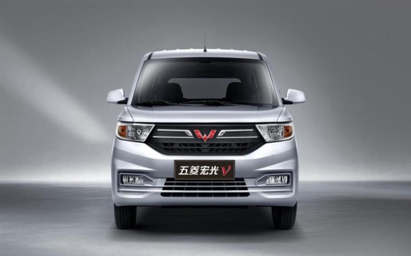 五菱宏光V进取版上市 百公里油耗6.7L/4.18万起售