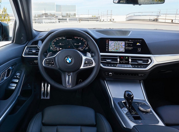 3.0T+4s破百！宝马M340i实车图发布