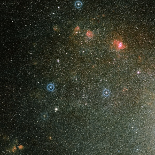 宇宙中怪异星体：最大“巨无霸”恒星直径是太阳1700倍