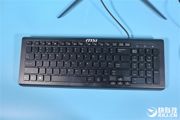 十代酷睿办公新利器!微星Pro 24X一体机图赏:6.5mm超薄机身