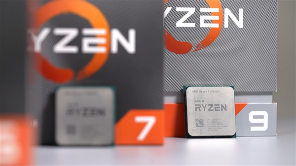 AMD超频神U！锐龙9 3900XT、锐龙7 3800XT鸡血版首发开箱！