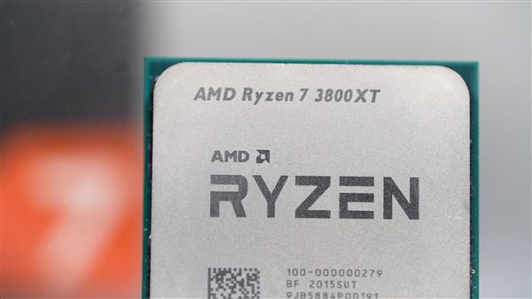 AMD超频神U！锐龙9 3900XT、锐龙7 3800XT鸡血版首发开箱！
