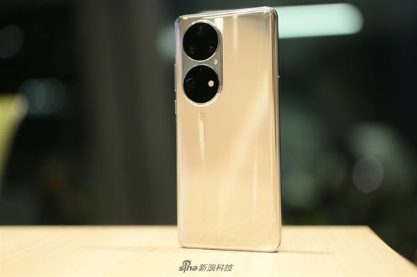 5988元起：华为P50 Pro可可茶金真机高清图赏