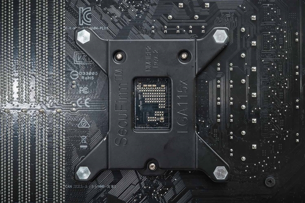 Intel 12代酷睿为啥换接口？Z690主板最深入科普