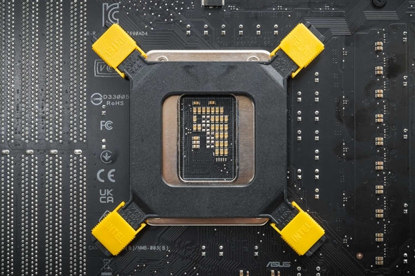 Intel 12代酷睿为啥换接口？Z690主板最深入科普