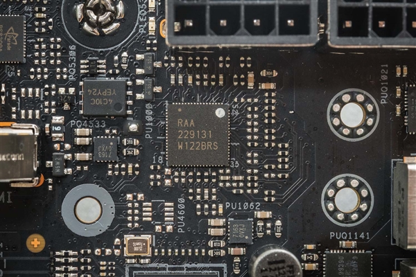 Intel 12代酷睿为啥换接口？Z690主板最深入科普