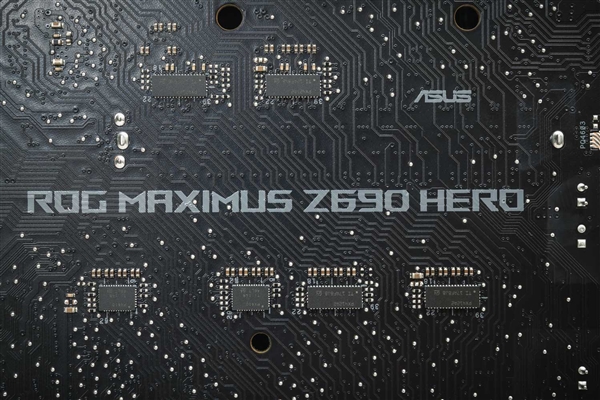Intel 12代酷睿为啥换接口？Z690主板最深入科普