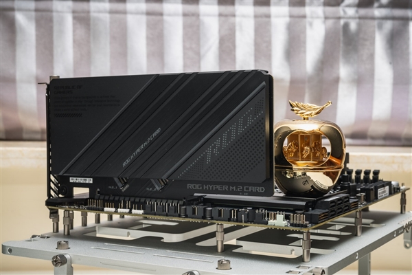 Intel 12代酷睿为啥换接口？Z690主板最深入科普