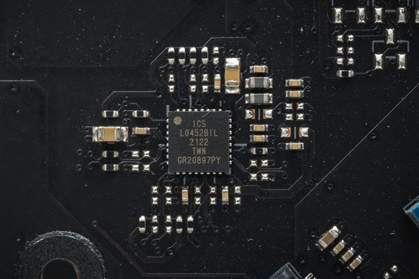 Intel 12代酷睿为啥换接口？Z690主板最深入科普
