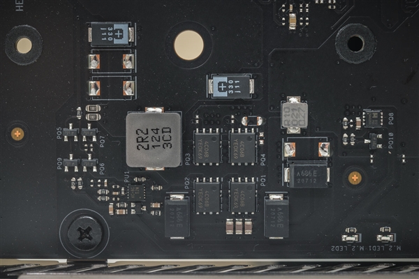 Intel 12代酷睿为啥换接口？Z690主板最深入科普