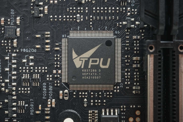 Intel 12代酷睿为啥换接口？Z690主板最深入科普