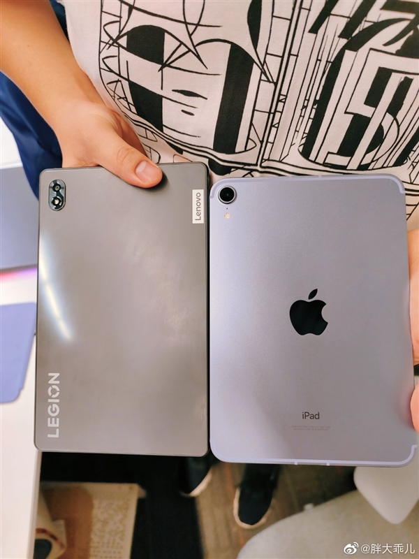 8寸2.5K高刷屏！联想拯救者Y700游戏平板/iPad mini 6对比图出炉