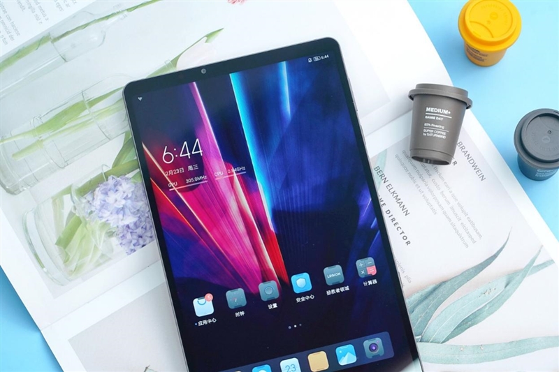 iPad mini 6唯一对手！拯救者Y700平板评测：掌上最强8.8寸游戏小钢炮