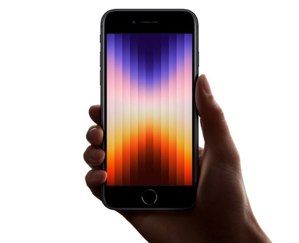 对比新款iPhone SE和iPhone 13 mini后：苹果藏不住了