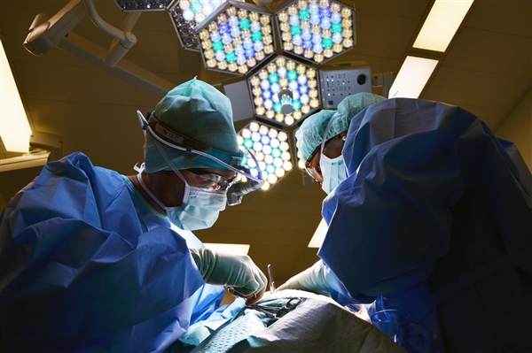 人体血液中首次发现微塑料颗粒 科学家惊叹：对健康有影响吗？