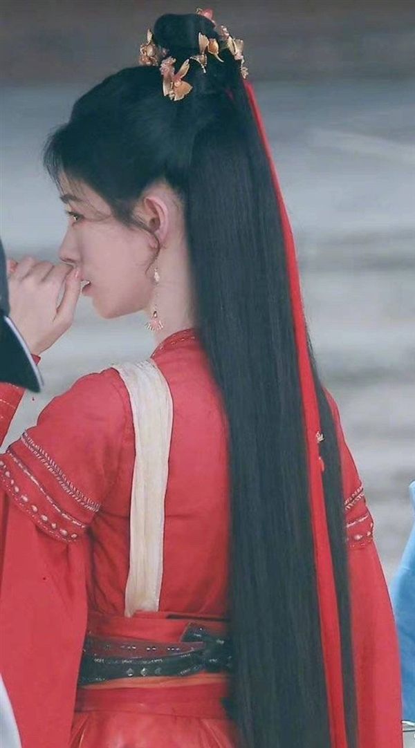 鞠婧祎《仙剑奇侠传4》杀青：韩菱纱太仙了