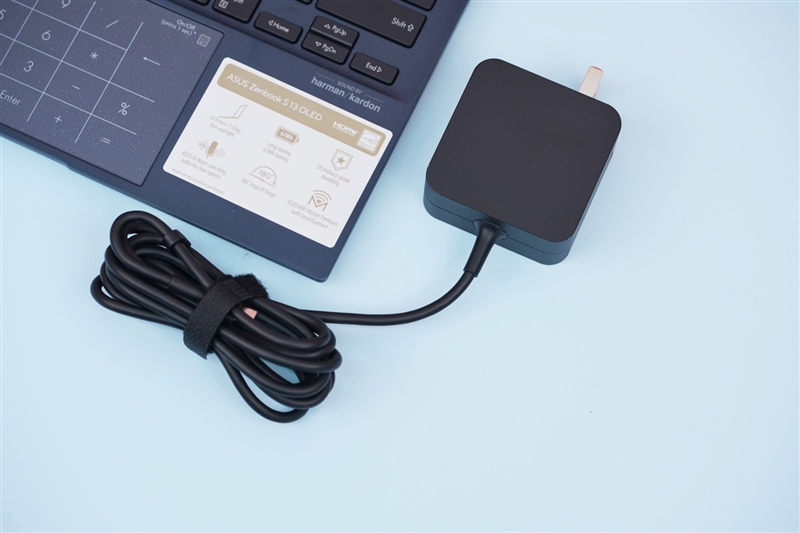 A4纸大的锐龙6000轻薄本有多强！华硕灵耀X 13评测：USB4首发飚出3.1GB/s