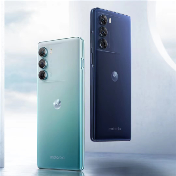 骁龙8系价格屠夫 moto S30 Pro抢先看：仅重170g
