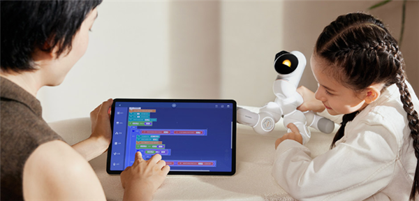 首发3599元！米家模块机器人发布：Arm处理器、支持情绪互动