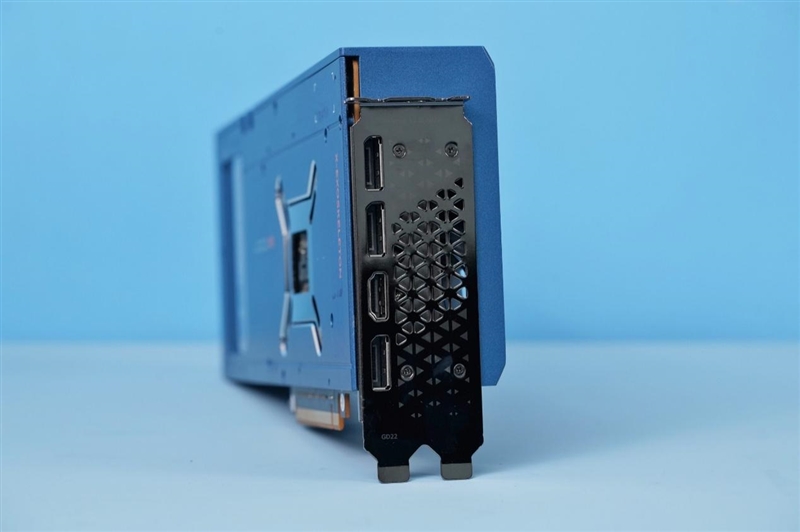 最强非公！蓝戟Intel Arc A770 Flux OC显卡评测：2K分辨率比RTX 3060快9%