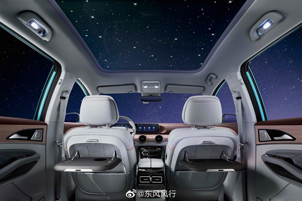 配三菱1.5T发动机 东风风行MPV“游艇星空版”上市:13.59万起