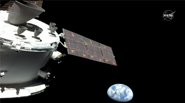 NASA发布猎户座首张绕月拍地球照片：上次拍摄还是50年前