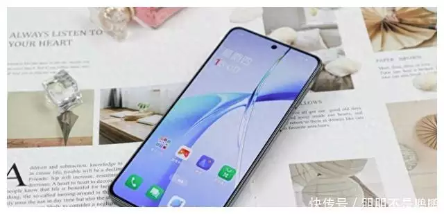2000元性价比最高的两款手机，一款是新品，一款是降价后的旧机女人睡过的男人多了，有3个痕迹太明显，说出来你可能不信！