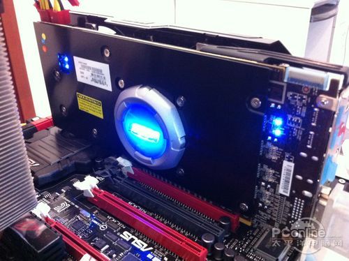 微星HD7870 HAWK