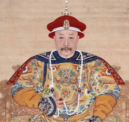清朝怎样灭亡的内外原因（清朝在谁手里衰败的?衰败的原因是什么？）