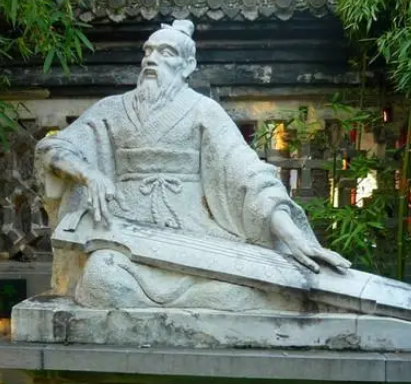 千金买壁的典故（千金买墙的故事是什么样的？故事告诉我们什么道理？）