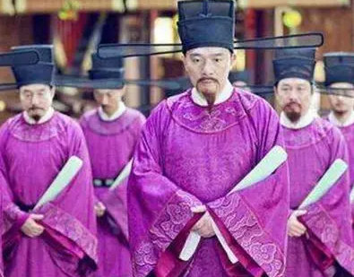 佞臣有哪些（什么叫佞臣？指的是哪些人?）