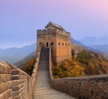 万里长城的外观和结构是什么样的（万里长城是什么样的？外观和结构有什么特征？）