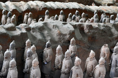 气势恢宏的秦始皇陵兵马俑作文500字（秦始皇陵有哪些恐怖的兵马俑？三大恐怖兵马俑介绍）