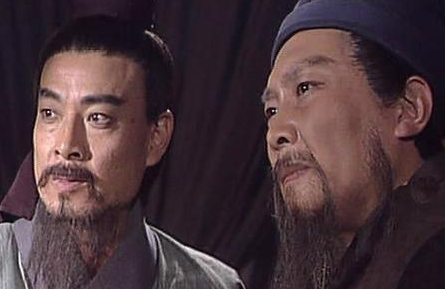 马谡的重要事件（同样违反军纪，为何关羽和马谡处罚不一样？）