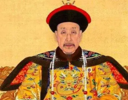 乾隆在位期间（乾隆在位时期都做了什么 清朝为何在他手里衰败）