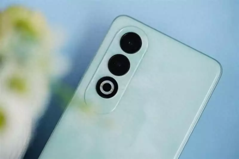 oppok1耗电量快吗（续航秒杀同价位所有手机！OPPO K12评测：5500mAh大电池能用一天半央视直播，凌晨4点半，中国女排迎来对阵美国的关键战，朱婷缺阵）