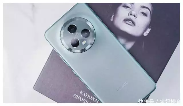 高端旗舰降至中端价位，这3款手机亮点多，降价后值得入手