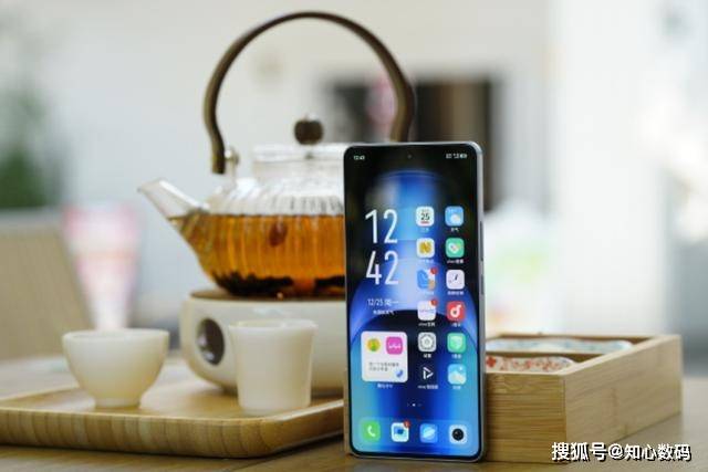 骁龙8Gen2+16GB+512GB，现已降至2259元，iQOO旗舰不要利润 