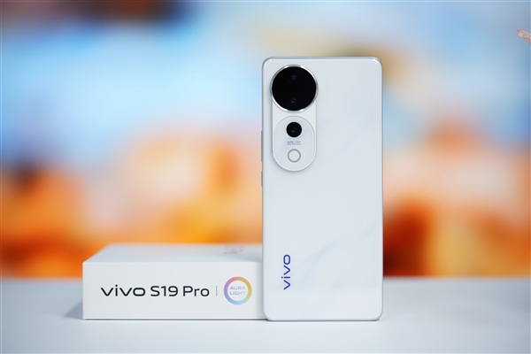 陶瓷般精致+云阶镜组!vivo S19 Pro图赏