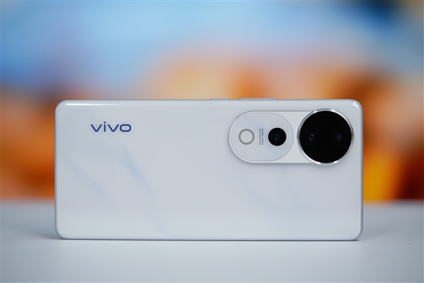 陶瓷般精致+云阶镜组!vivo S19 Pro图赏