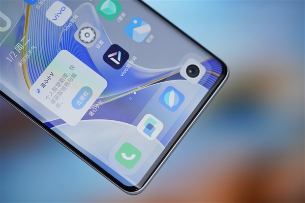 陶瓷般精致+云阶镜组!vivo S19 Pro图赏