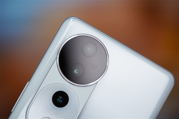 陶瓷般精致+云阶镜组!vivo S19 Pro图赏