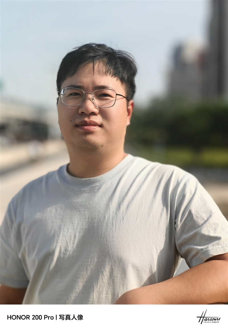 荣耀200 Pro评测：“肖像中的爱马仕”平替 玩转光影人像