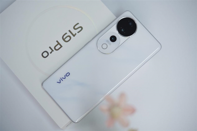 轻薄时尚还有长续航 vivo S19 Pro体验评测：这算把人像机的短板给补足了