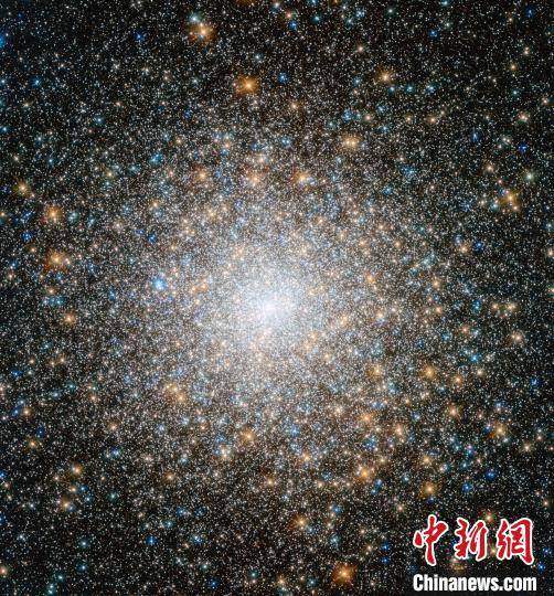 天文学家在宇宙大爆炸后4.6亿年星系中发现已知最早候选球状星团 
