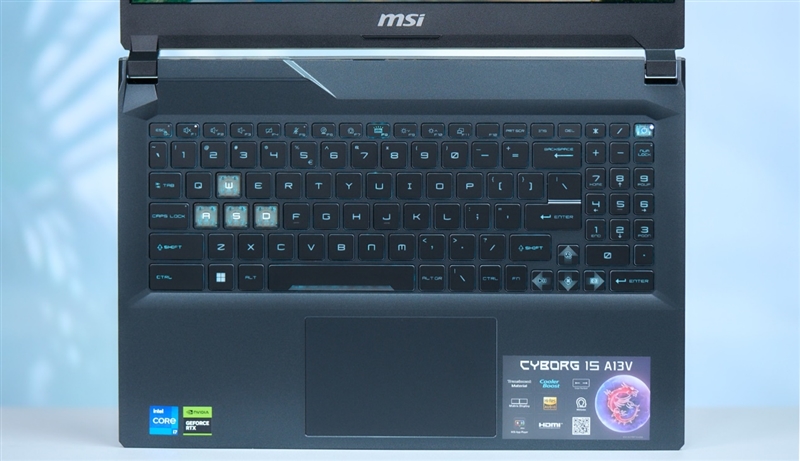 价格惊喜！微星星影15 Air评测：仅重1.9公斤的RTX 4060游戏本
