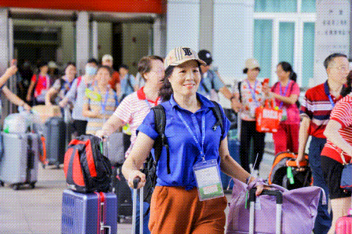 广州直奔俄罗斯的旅游火车来了，全是卧铺！15天往返9288公里